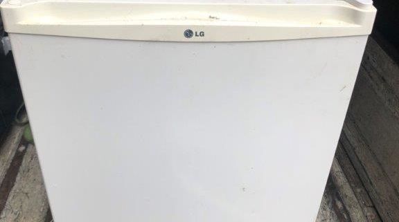 1ドア冷蔵庫（LG）