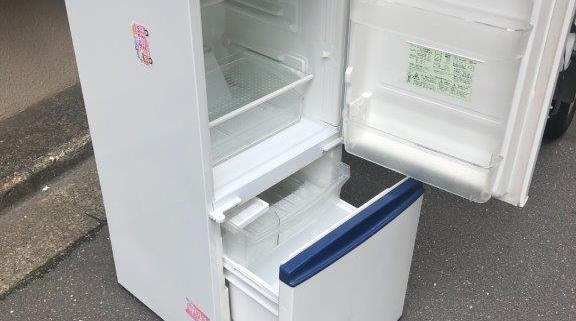 冷蔵庫（シャープ）