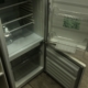 ユーイング製の冷蔵庫（UR-F110F）