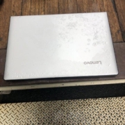 Lenovo製のノートパソコン