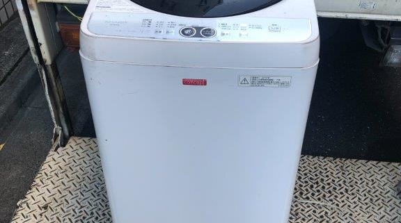 シャープ製の洗濯機「ES-F45NC」