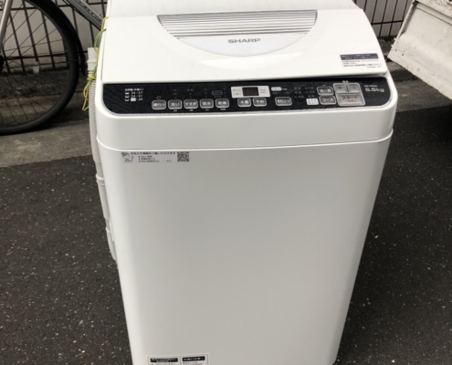 シャープ製の洗濯機「ES-TX5UC-W」