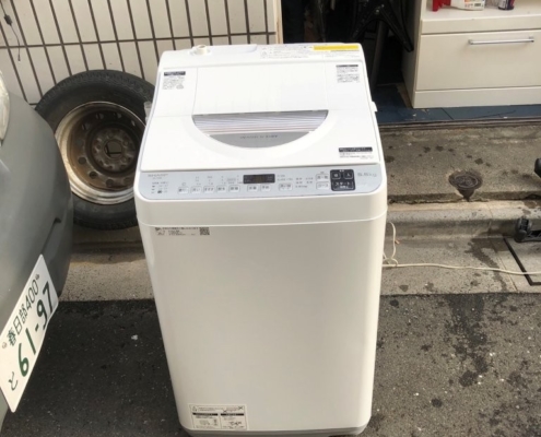 シャープ ES-TX5E-S 洗濯乾燥機 正面全体写真（ホワイト）