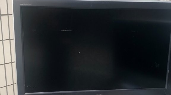 東芝 REGZA 42Z1000 の背面ラベル。型番・製造番号・電源仕様が確認できる液晶テレビの製品情報ステッカー。