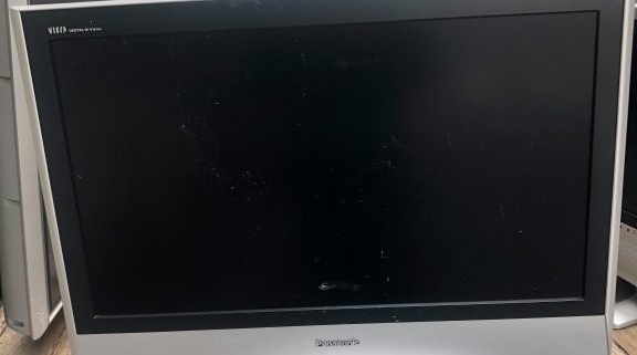 パナソニック VIERA TH-32LX60 の背面端子パネル。アンテナ端子・D端子・AV入力などが配置された旧型液晶テレビの接続部写真