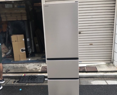 日立 ノンフロン冷凍冷蔵庫 R-V32KV(N)315L 外観写真 冷蔵庫回収前の状態