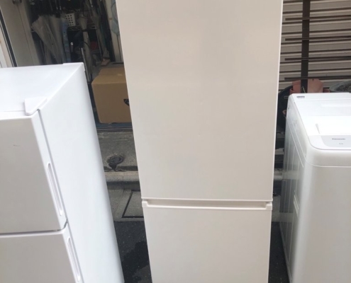 東京都練馬区北町の賃貸アパートで回収したAQUA製ノンフロン冷凍冷蔵庫AQR-20M（201L・2022年製）の外観